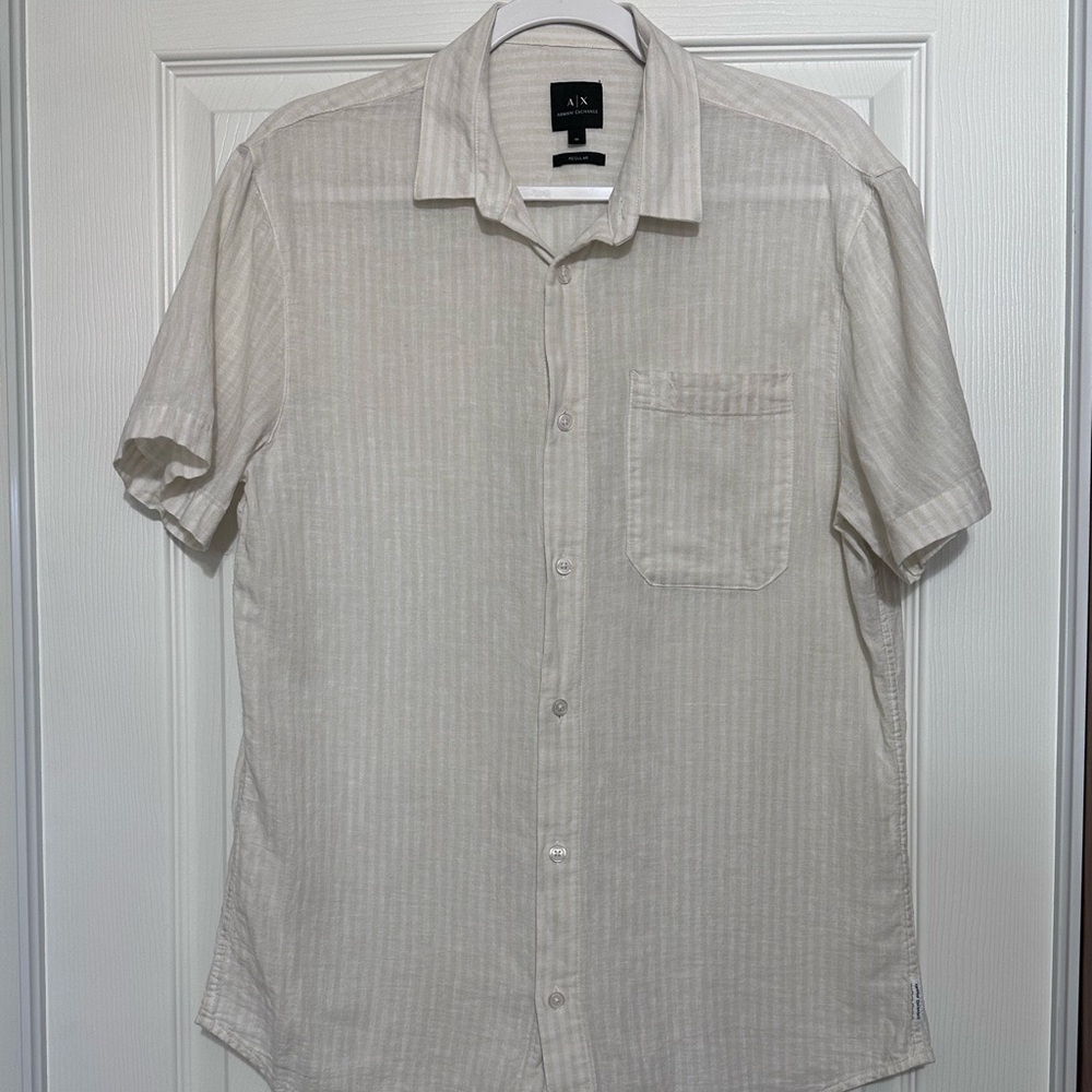 Men’s Armani Exchange gauzey button down in white and light khaki stripe. Sz M